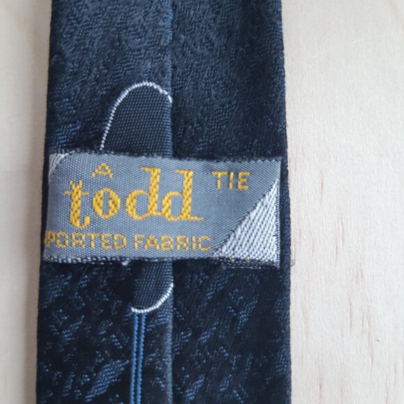 Todd tie - Picture 6 of 6